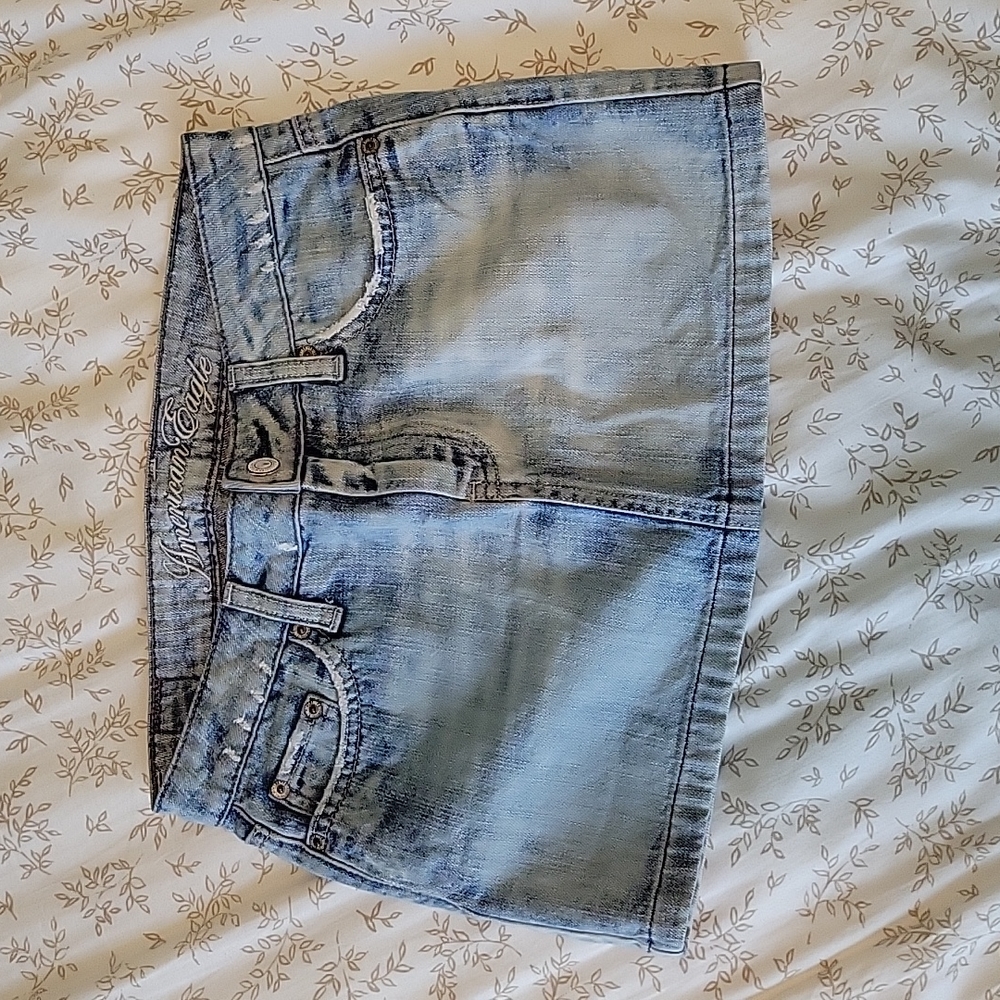 LIGHT WASH AMERICAN EAGLE DENIM SKIRT